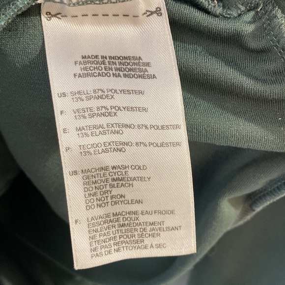 ADIDAS Zip-Up. - Picture 6 of 7